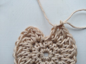 Chain-3 in a double crochet row